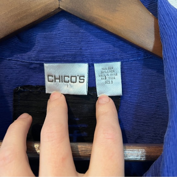 Chicos 3 Vintage Silk and Linen Mother of Pearl Button Front Lightweight Jacket - Picture 6 of 11